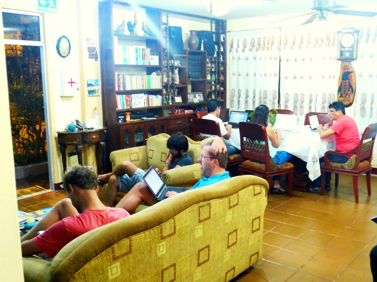 Hostal Terito Puerto Baquerizo Moreno Ngoại thất bức ảnh