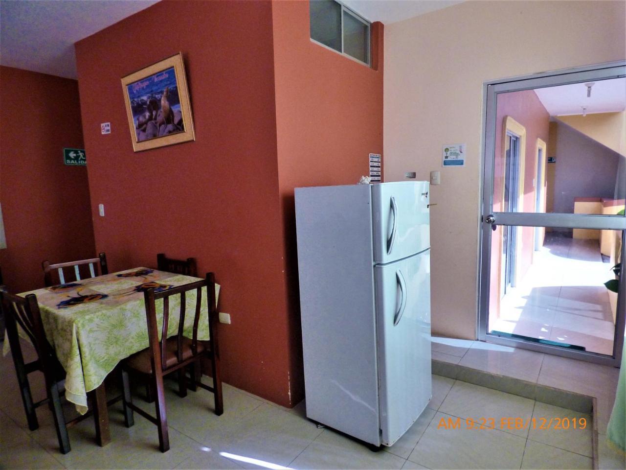 Hostal Terito Puerto Baquerizo Moreno Ngoại thất bức ảnh